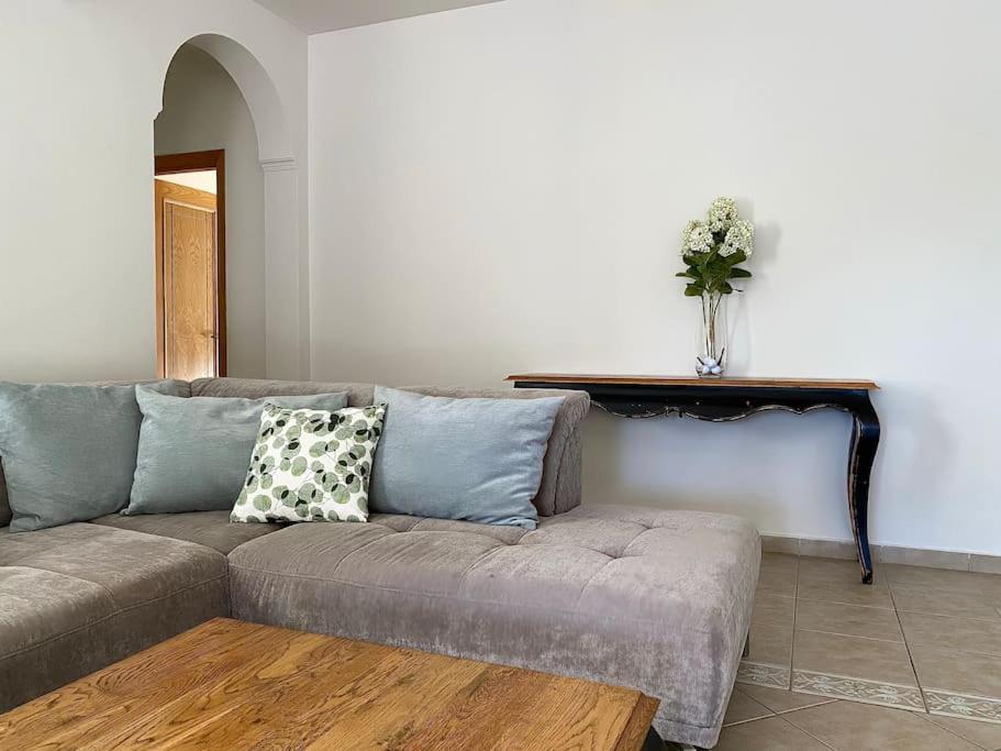 Comfortable Family House With Pool And Jacuzzi 코스타 데 안티과 외부 사진
